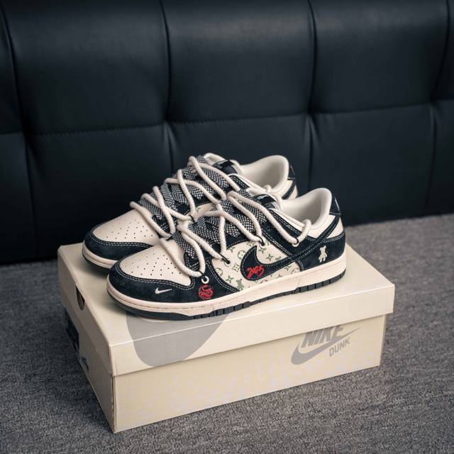 Corporate level with half size Nike Air Force 1 '07 Low Air Force One low-top sp