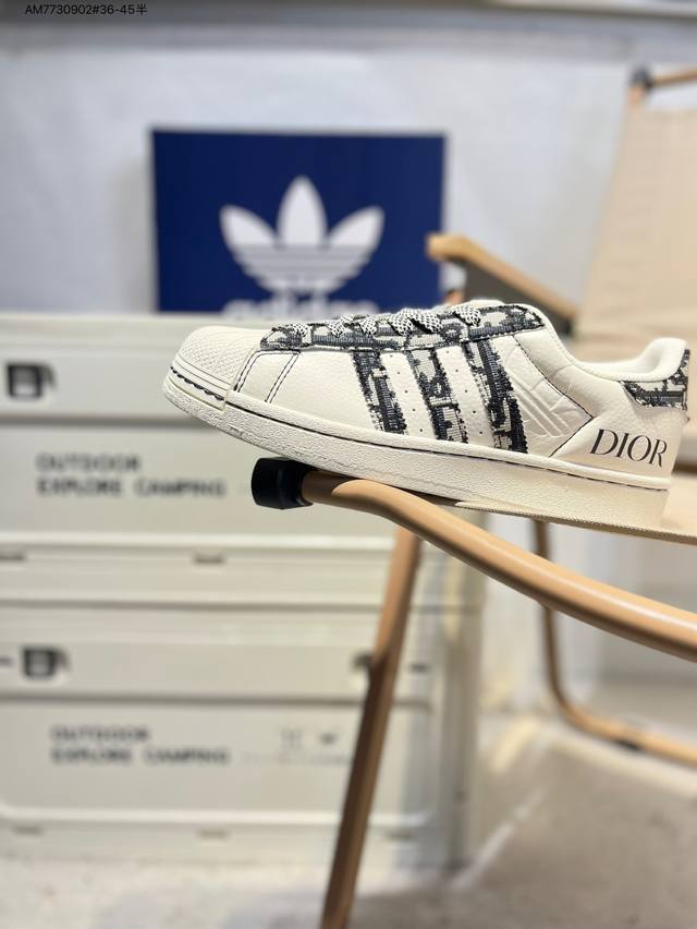 Louis Vuitton men's and women's shoes are made in Guangdong, upgraded with thick
