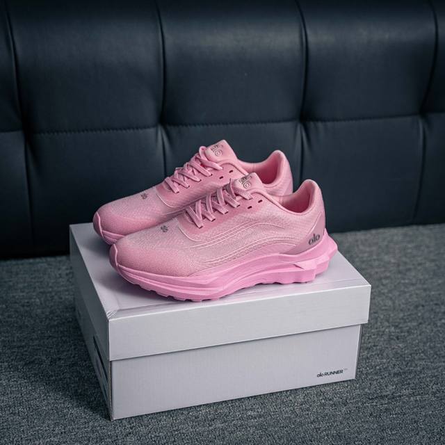Louis Vuitton Louis Vuitton chubby men's and women's shoes are made in Guangdong
