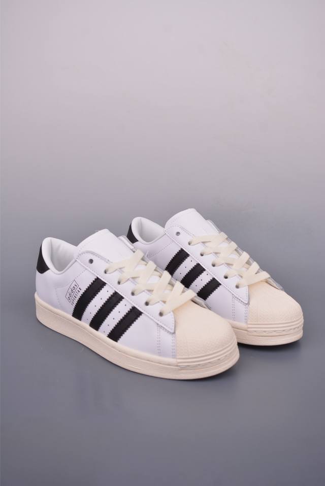New model Vans Authentic summer classic shoe style student white canvas shoes. I