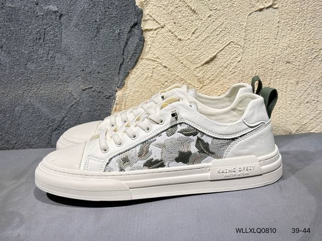 Overseas hit limited sale! Corporate-level Nike Sb Dunk Low "Supreme co-branded