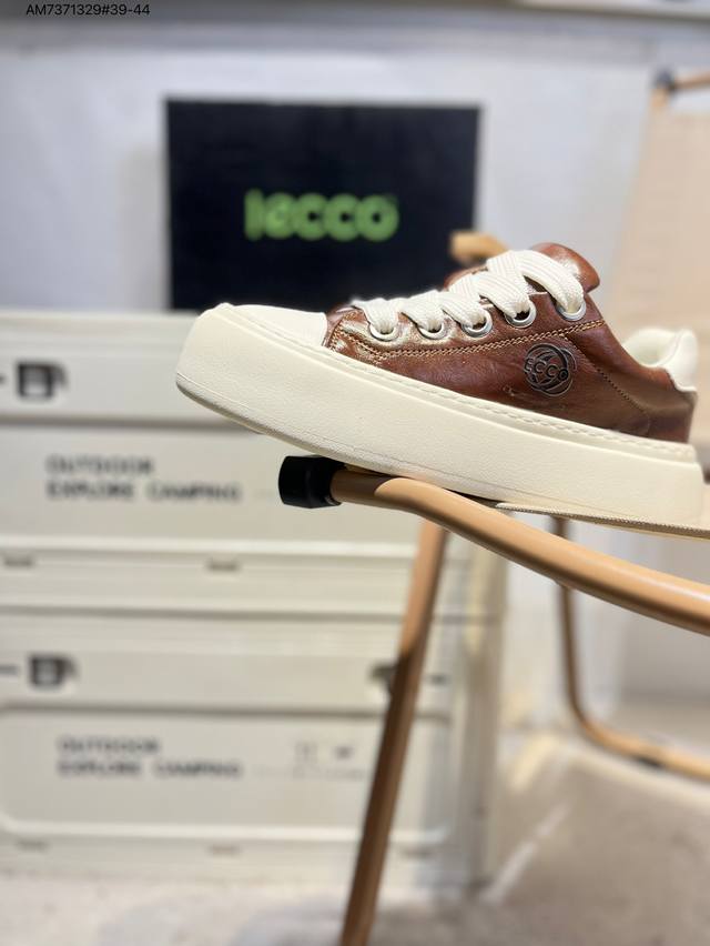 Corporate-level Descente Chron retro sports casual shoes for men and women, outd