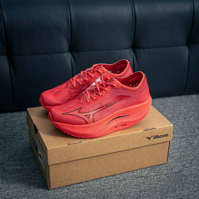 Hoka One One Bondi 9 Functional Cushioning Running Shoes 1162011 Cylt The upper
