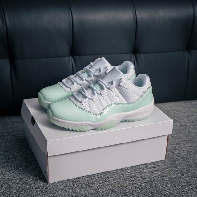 French high-end luxury brand - Balenciaga 3Xl Sneakers 3+ series low-top retro w