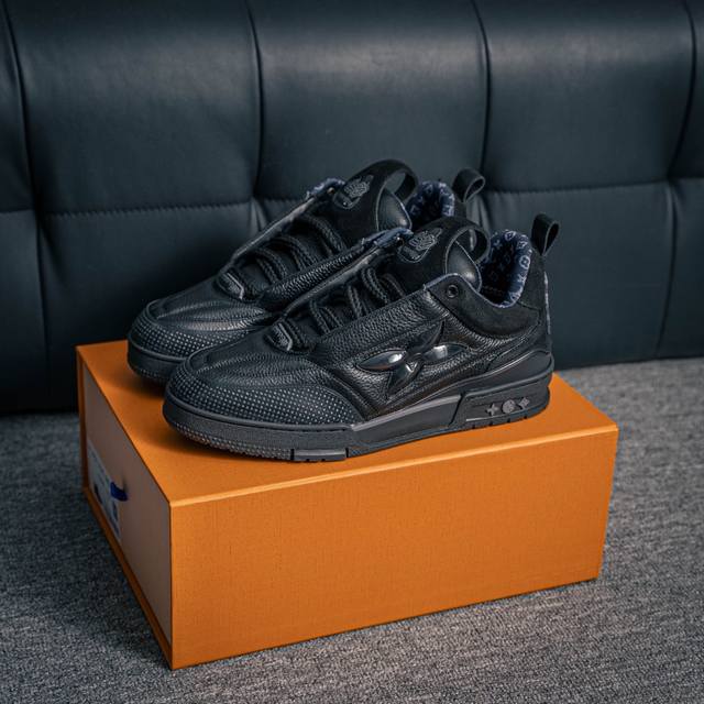 Nike W Nike Gamma Force combines comfort and style, creating a masterpiece. The