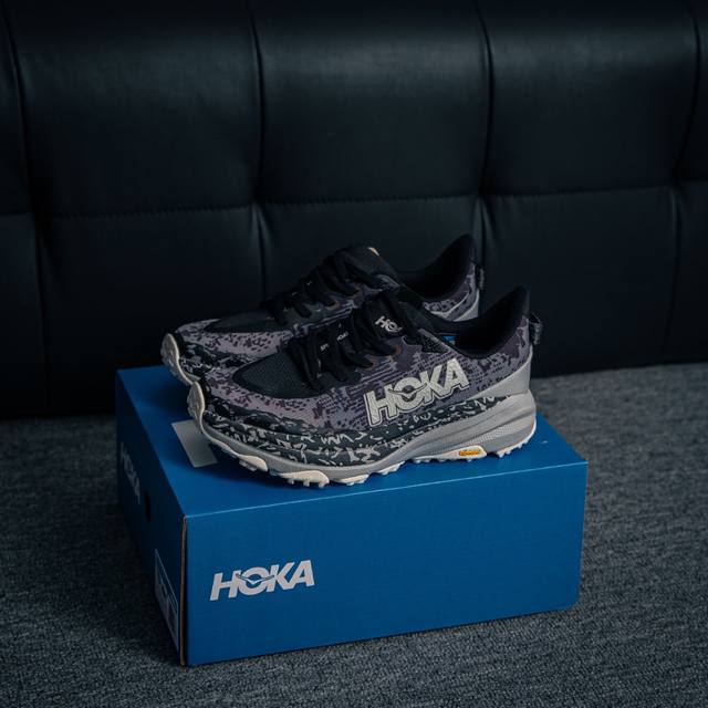 Puma men's and women's shoes are half-size with real labels, developed based on