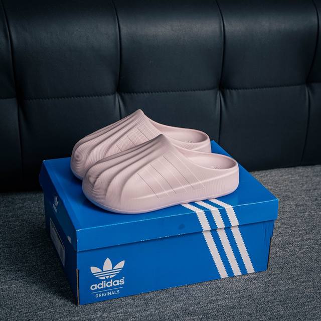 Adidas Eq22 Run retro running shoes are made of full mesh fabric to ensure adequ