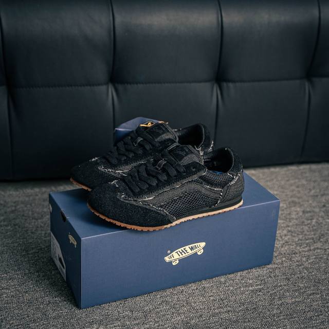 Onitsuka Tiger Nippon Made Mexico 66 Deluxe, the highest version of the Onitsuka