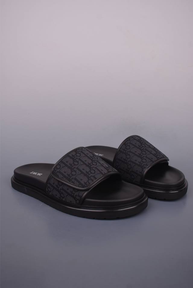 Genuine On Cloudnova all-weather lightweight shock-absorbing comfortable breatha