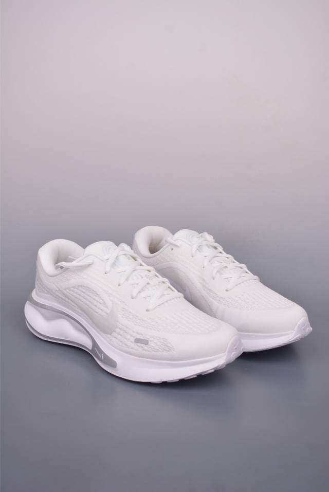 Ecco European and American luxury products adopt Ecco family technology, perfect