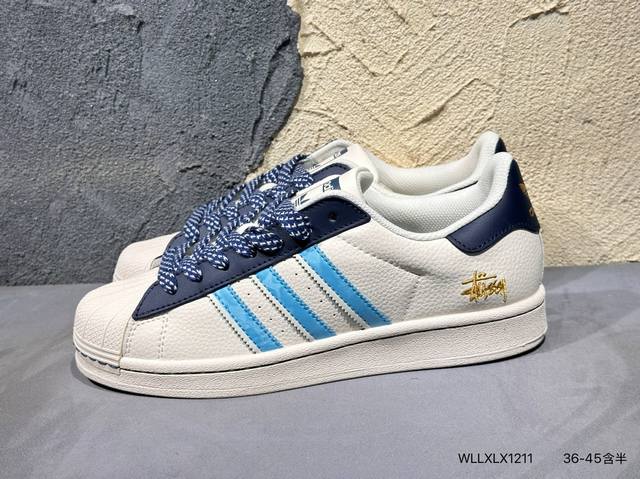 Genuine On low-top, lightweight, comfortable and versatile casual sports shoes.