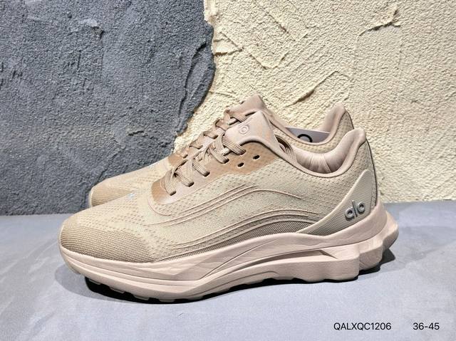 Hoka co-branded Wtaps Ora bone thick sole heightened Velcro retro beach comforta