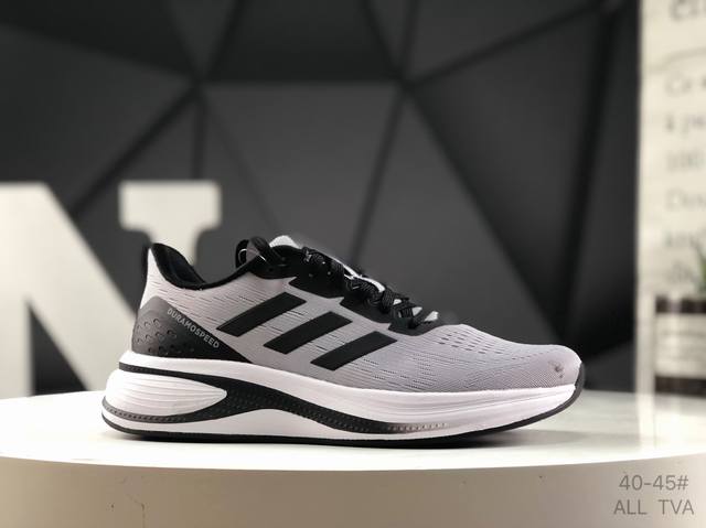 Adidas Running Shoes lightweight casual sports running shoes. It adopts the desi
