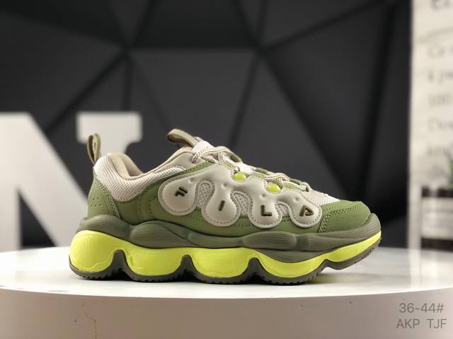 Fila Pease shoes are fashionable, comfortable and versatile. They are non-slip a