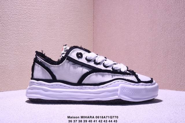 Shawn Yue's favorite item Retro dissolving style Japanese concept fashion design