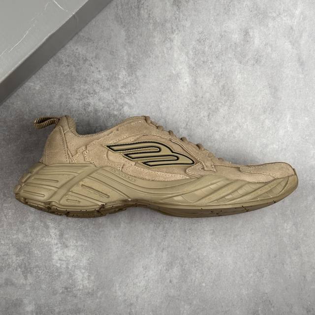 Local core private Xa version Balenciaga 16th generation Monday Its avant-garde