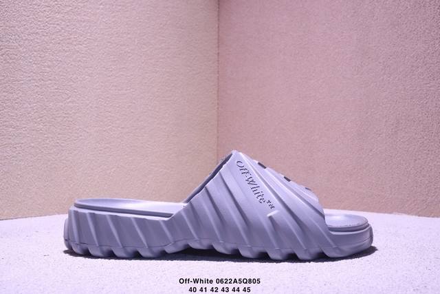 Off-White Men's Exploration Embossed Slippers Farfetch Xm0622Q805