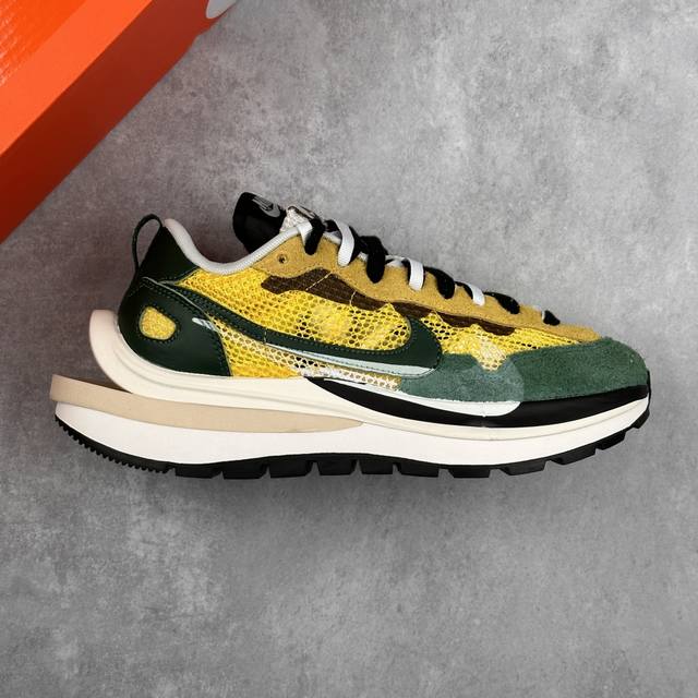 Local core private God version Sacai x Nike Vaporwaffle three generations of cat