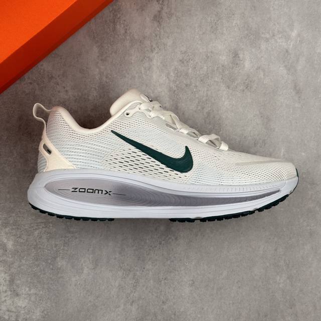 Local core private Company-level Nike Vomero 18 Nike comfortable shock-absorbing