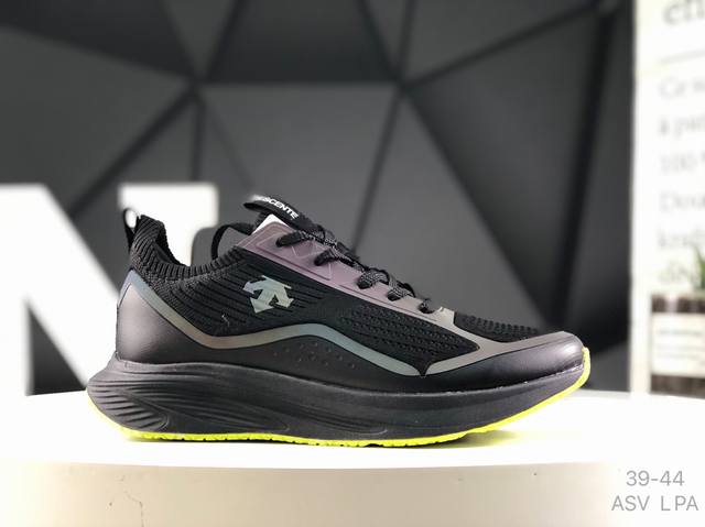 Descente Running Boa "Black Warrior" DST Produced by a large factory in Foshan w