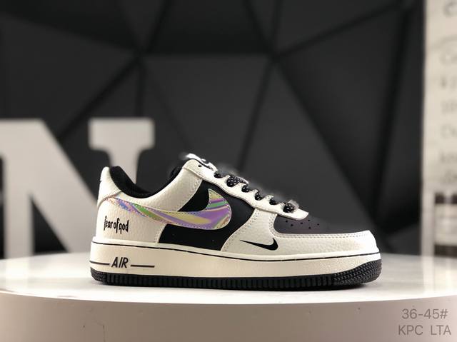 Corporate-grade with half-size Nike Air Force 1 '07 Low Air Force One low-top sp