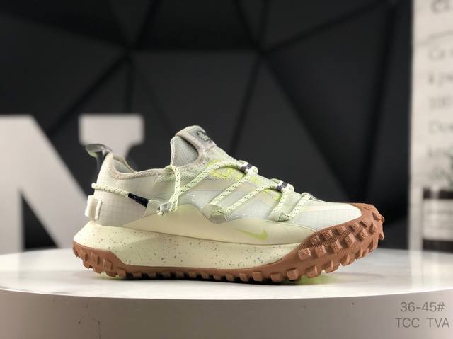 Corporate-grade with half-size Nike Acg Mountain Fly Low Gtx Se unisex sneakers