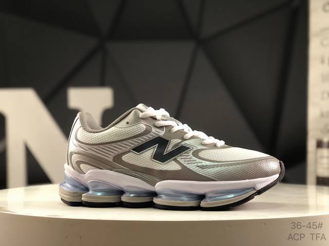 New Balance Nb U 0 sports running shoes. This classic shoe is re-engraved, addin