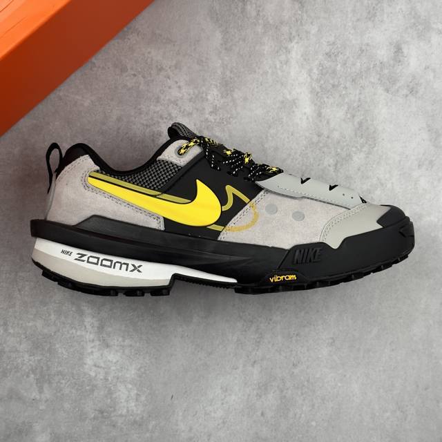 Local core private Company-level Sacai X Nike Zegama Dome Sp joint functional lo