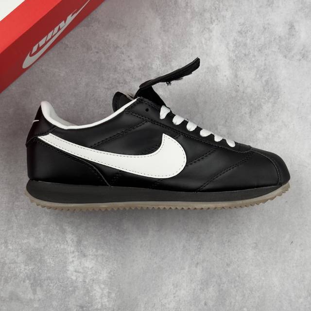 Local core private Company-level Nike Classic Cortez Nylon Pren Nike classic lig