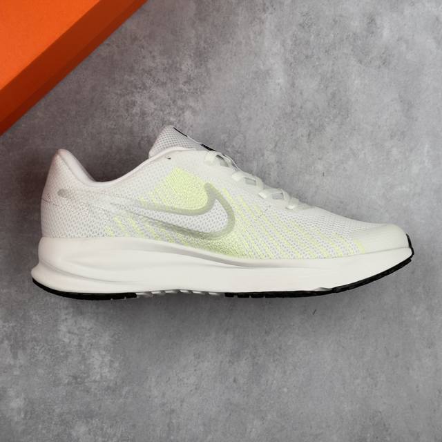 Local core private Nike React Vision shock-absorbing protection woven breathable