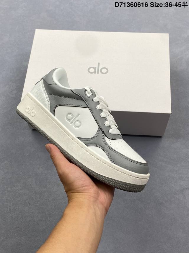 Alo Recovery Mode Yoga The same white shoes as Yi Mengling, Jisoo, and many othe