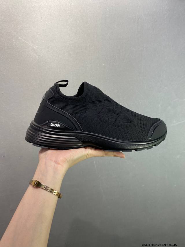 Corporate Dior mesh low-top sports casual shoes This series uses black mesh, whi