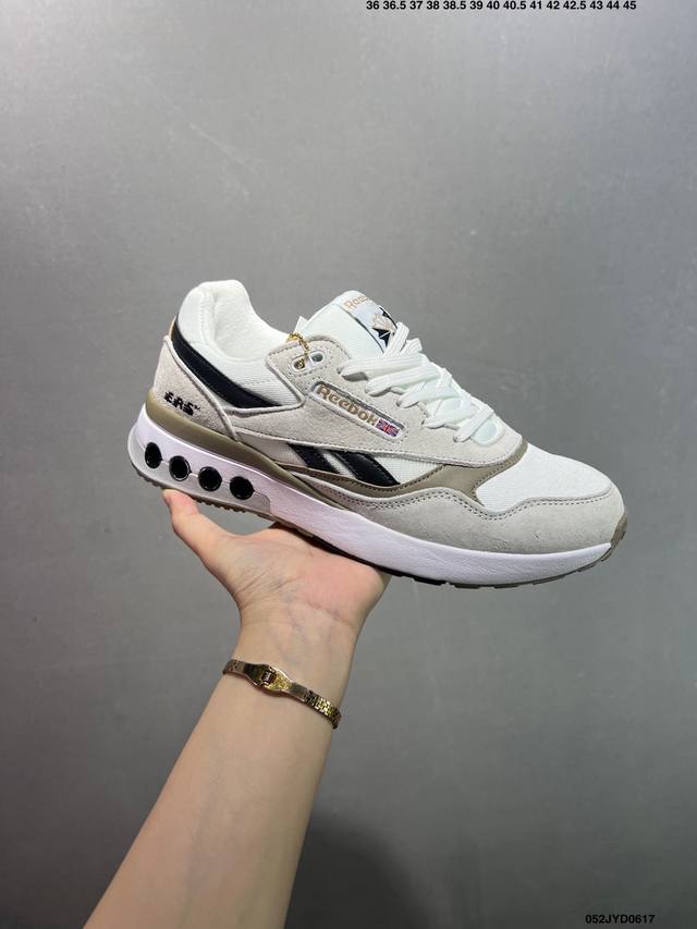 Corporate-level Reebok Club C Bulc Reebok retro trend street low-top casual snea
