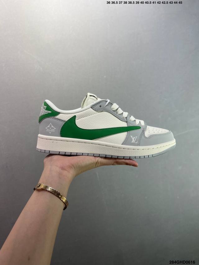 Company-level Air Jordan 1 Low Og "High-end Customization" Stussimi white and bl