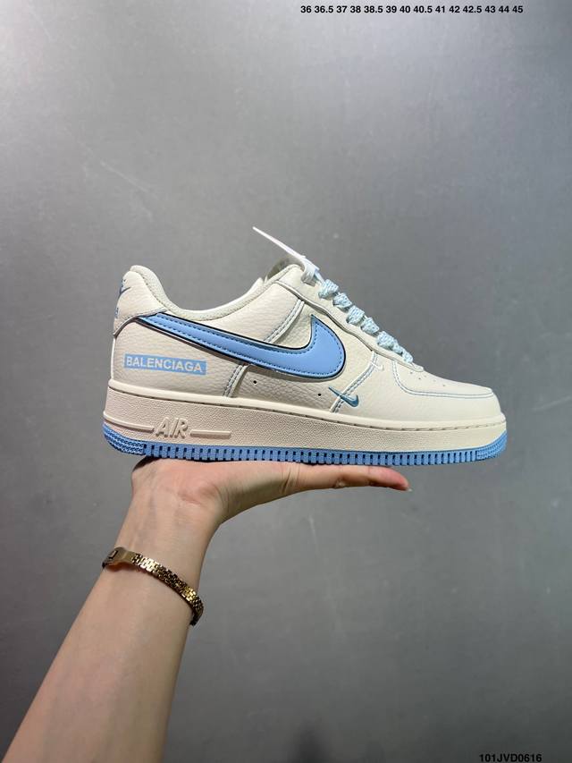 Corporate-level Nike Air Force 1 Low By You Original last and original cardboard