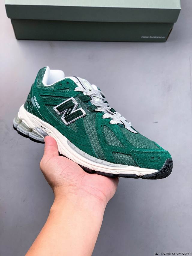 New Balance M1906Ri Nb treasure dad shoe, retro elements superimposed, super tex