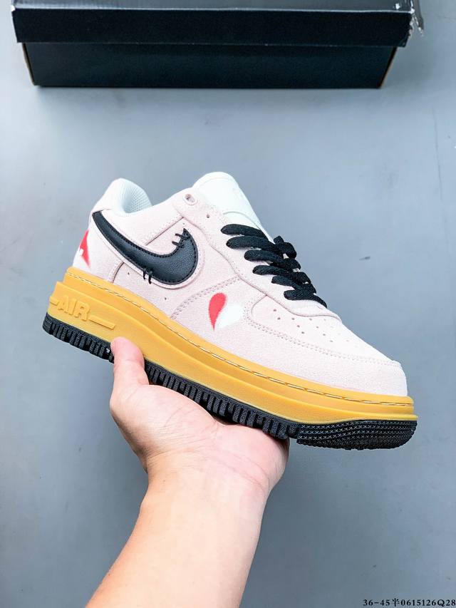 Air Force One Nike Air Force 1 Gtx Boot is officially released. With simple laye