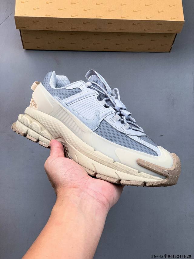 Corporate! Nike Zoom Vomero Roam Low-Top Casual Sneakers Designed for urban envi