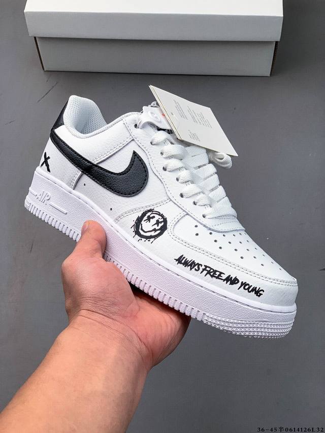 original last data paper version, made of hard high-quality leather upper materi