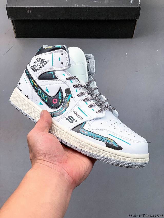 Company-level first layer! Air Jordan 1 Mid Joe 1 trendy cushioning sports casua