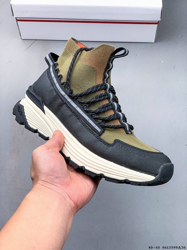 Collection Corporate-level Moncler Trailgrip GTX tear-resistant material mountai