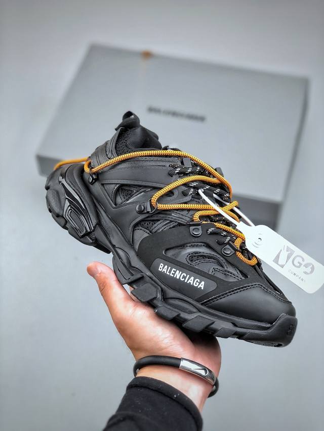 Balenciaga 3.0 Track.2 Open Sneaker Balenciaga 3.0 Track.2 Open Sneaker Balencia