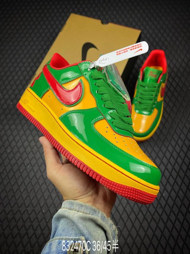 C Air Force 1' 07 green, gold and red patent leather original last and original