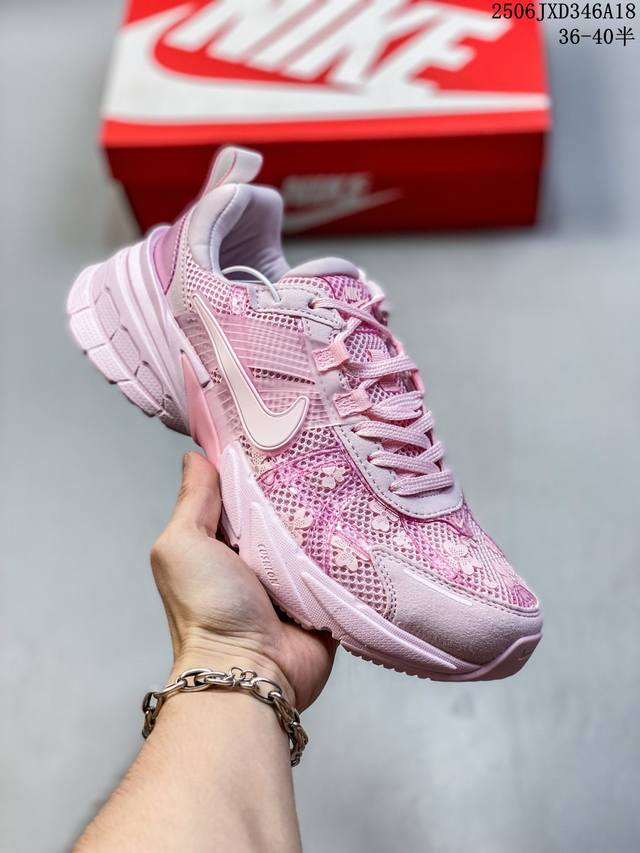 Nike V2K Runtekk shock-absorbing, non-slip low-top retro daddy shoes. The runnin
