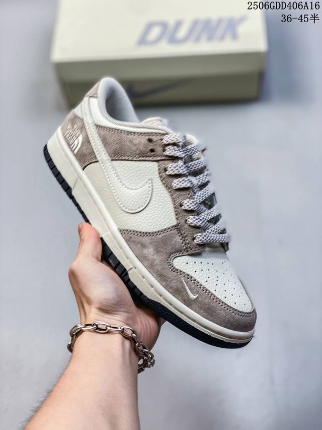 Overseas hit limited sale! Company-level Nike Sb Dunk Low "The North Face Famous