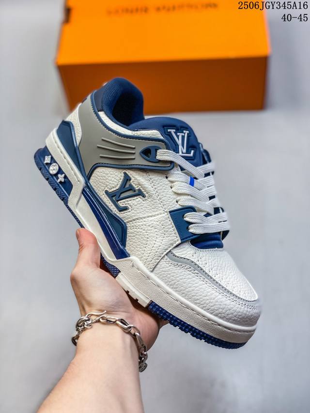Louis Vuitton Louis Vuitton Trainer Maxi Low Leather Sneaker is made in Guangdon