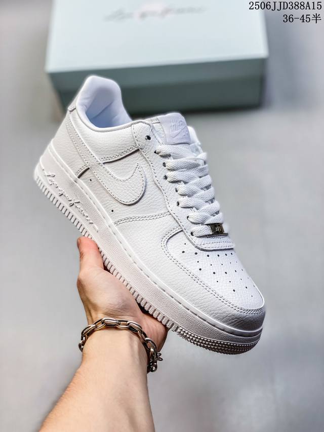 Corporate level with half size Nike Air Force 1 '07 Low Air Force One low-top sp