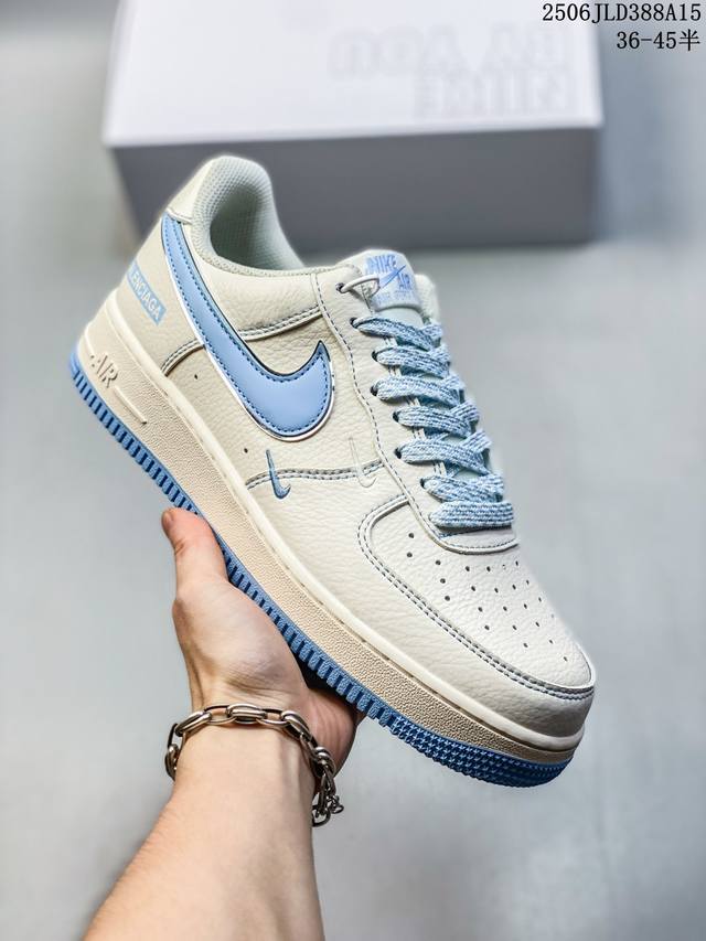 Corporate level with half size Nike Air Force 1 '07 Low Air Force One low-top sp
