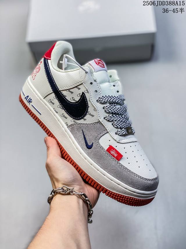 Corporate level with half size Nike Air Force 1 '07 Low Air Force One low-top sp