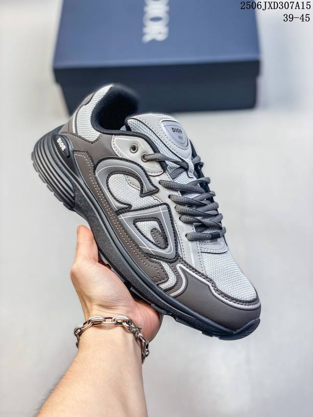 Dior Dior high-end luxury brand highlights high-end temperament Dior sports shoe